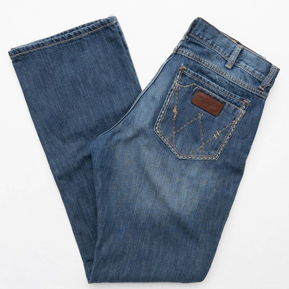 Wrangler Other - Wrangler Men's Retro Relaxed Boot Cut Jeans Size 34